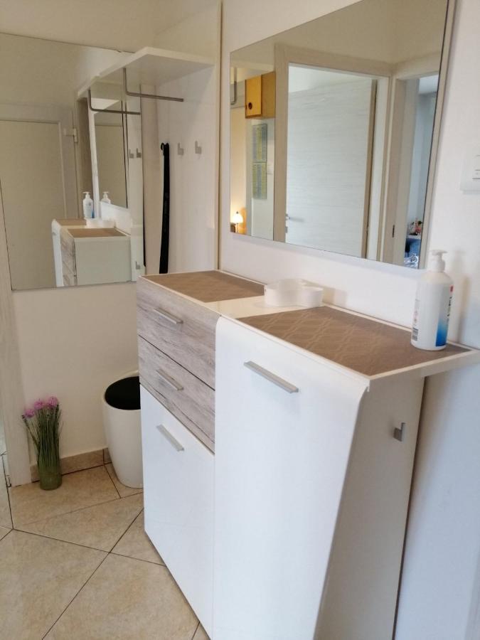 Appartement Tamy à Pula Extérieur photo